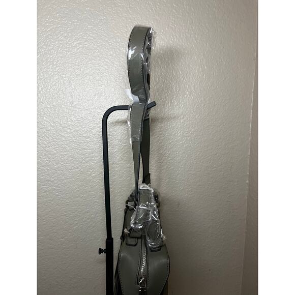 NWT Steve Madden Olive Breese Crossbody - Picture 11 of 13